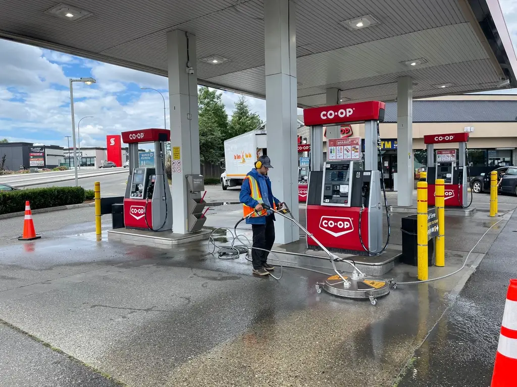 Gas Station Cleaning